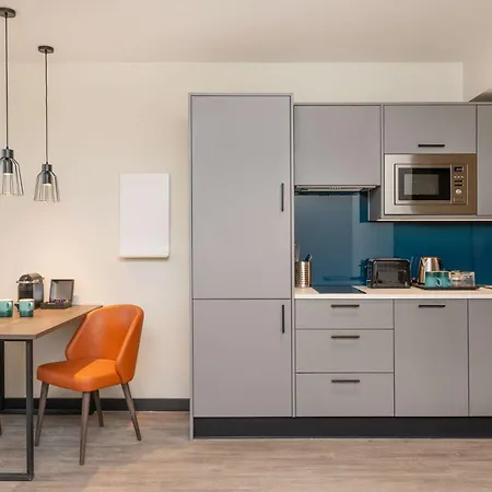 Hyatt House Leeds 4* Λιντς