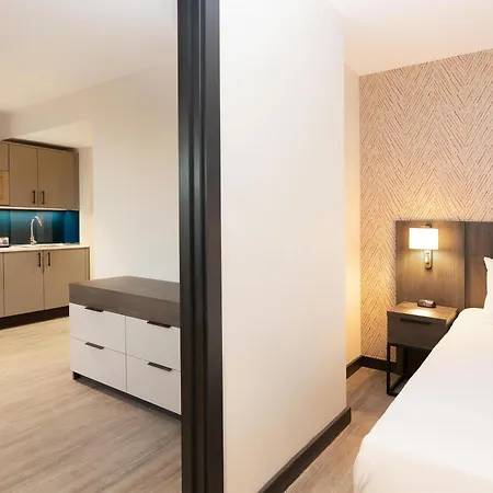 Hyatt House ホテル リーズ