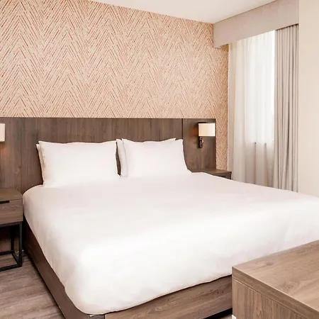 Hyatt House Hotel 4*